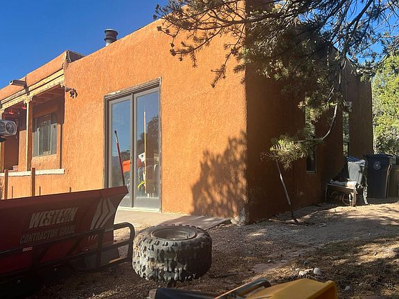 2nd image of 1122 Calle Largo