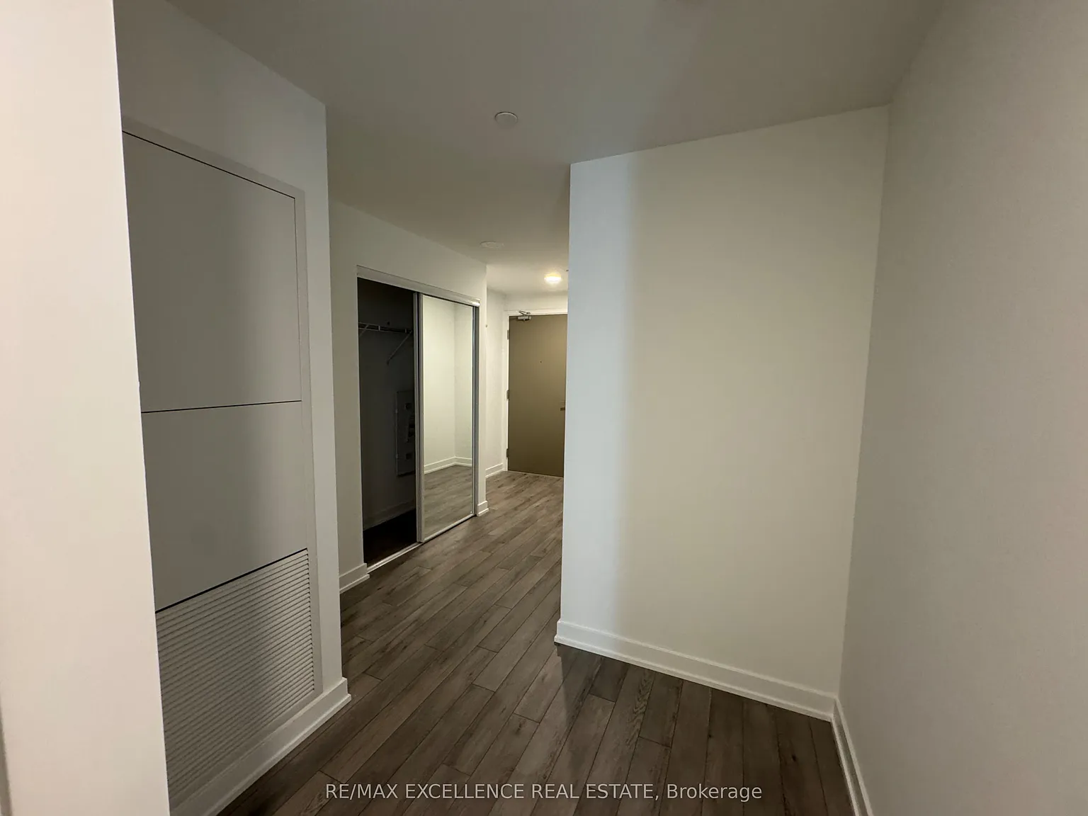 2 bed, $2,400 — Photo 3