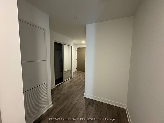 3rd image of 15 Skyridge Dr #413