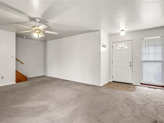 3rd image of 1811 Wren St #1817