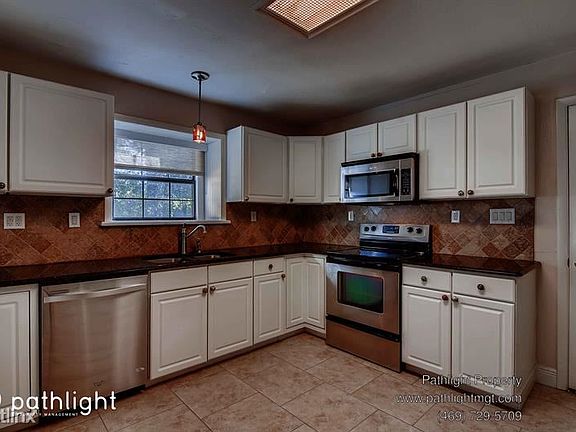 3rd image of 26109 Pine Valley Dr