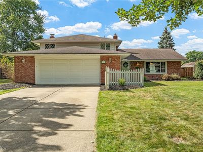 13467 Belfair Dr, Middleburg Heights, OH, 44130