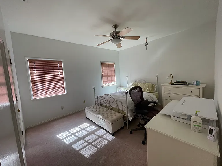1083 E Elmwood Ave — Photo 11