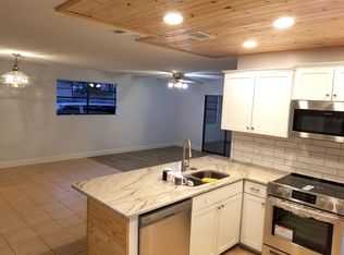 902 Newcastle Ct, Holly Hill, FL 32117
