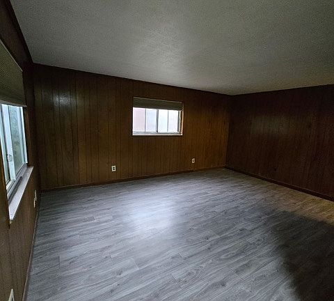5th image of 506 Lakeside St APT 5