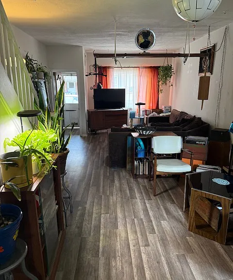3189 Almond St — Photo 1