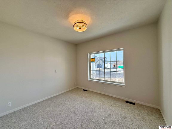 5th image of 8511 Butterfly Cir