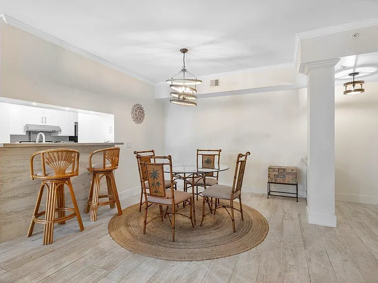1302 Tuscany Way — Photo 11
