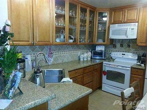 5th image of 315 N Louise St Unit 111