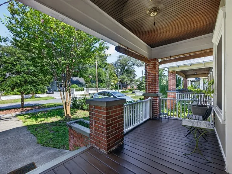 1555 Belmonte Ave — Photo 6