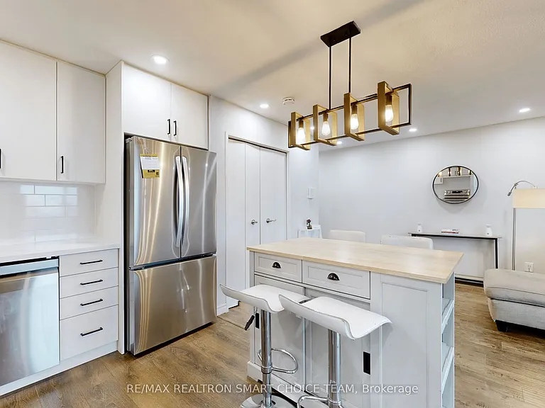 895 Kennedy Rd #505 — Photo 17
