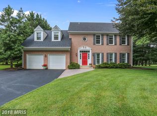 18717 Shremor Dr, Derwood, MD 20855