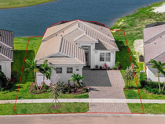 2nd image of 9519 SW Pepoli Way