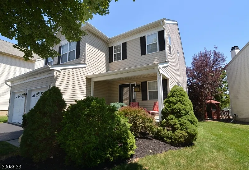 403 Hamilton Dr photo 1