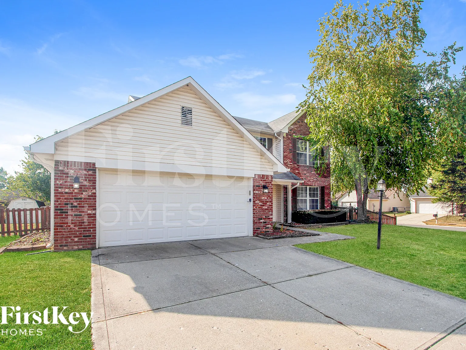 3 bed, 2.5 bath, 1822 sqft, $2,385 — Photo 2