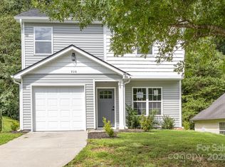 938 Valley Ridge Rd, Charlotte, NC 28214