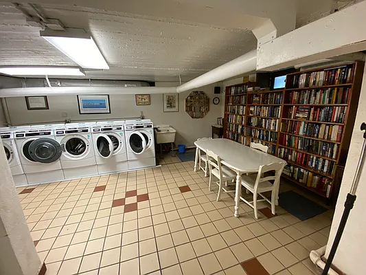 Rented by Solution Realty Services LLC | media 10