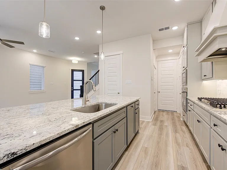 16032 Mason Run Dr — Photo 12