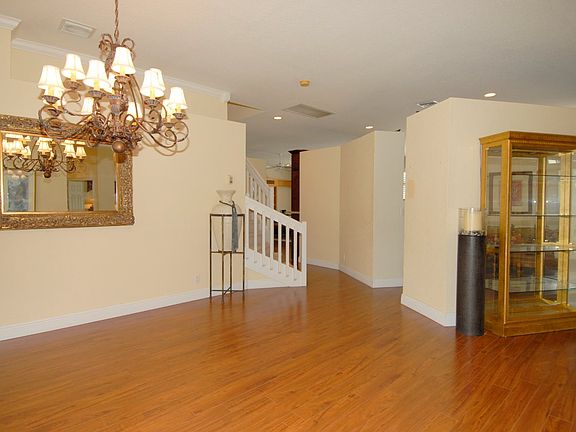 5th image of 3150 NE 28th Ave