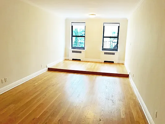 Rented by Stonehenge NYC LLC | media 2