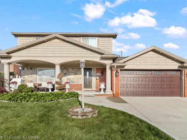 1449 N Charlesworth St, Dearborn Heights, MI 48127