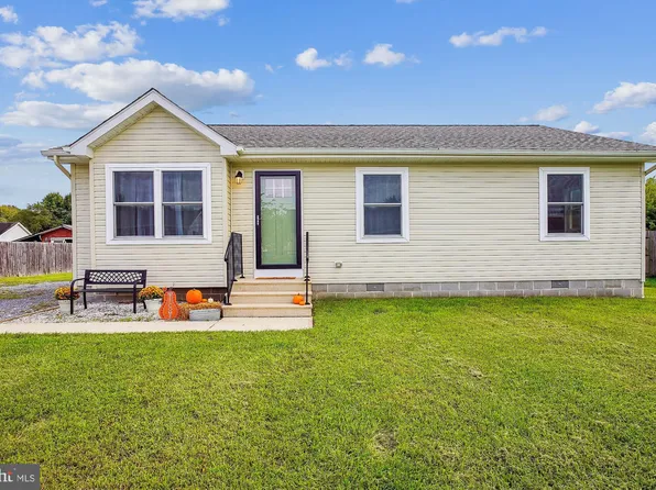 4 8th St, Ridgely, MD 21660