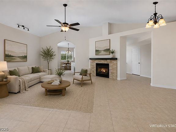 4th image of 3828 Gramercy Ave