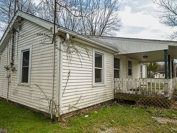 2nd image of 25 Buckeye Ln