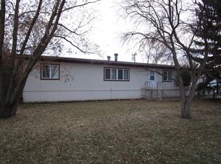 424 2nd Ave SE, Arnegard, ND 58835
