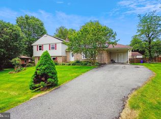 18704 Bloomfield Rd, Olney, MD 20832