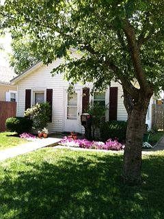 1st image of 114 W Plum St