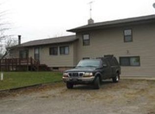 930 Reed Rd, Sterling, MI 48659