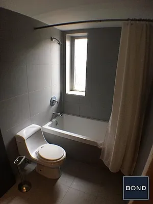 Rented by Bond New York | media 13