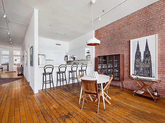 5th image of 12 Wooster St APT 2