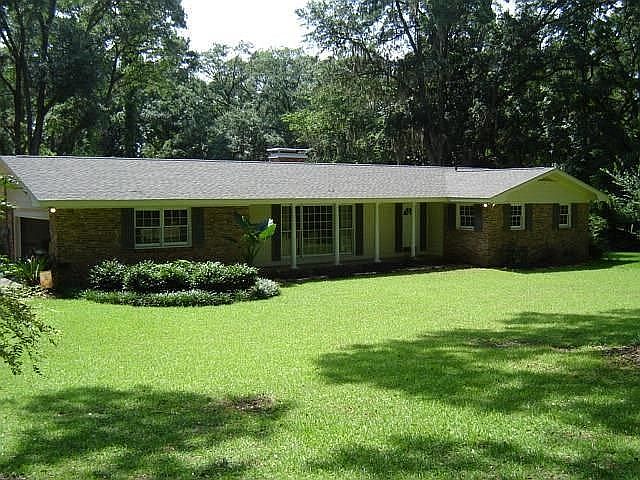 1st image of 1382 Highland Dr