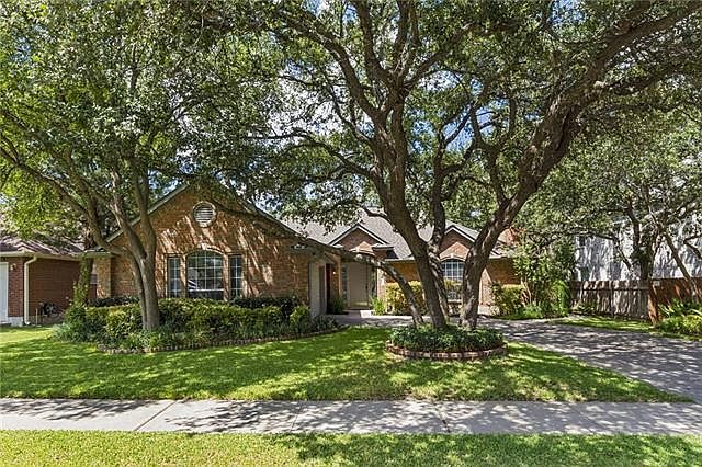 1st image of 2214 Clearwater Dr