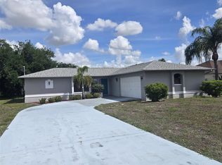 1805 Coral Point Dr, Cape Coral, FL 33990