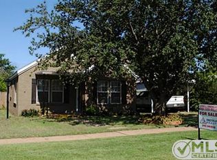 918 Tennessee St, Graham, TX 76450