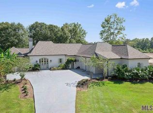 2438 Carnoustie Dr, Zachary, LA 70791