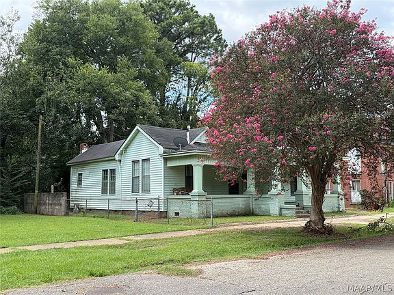 2nd image of 810 Minter Ave