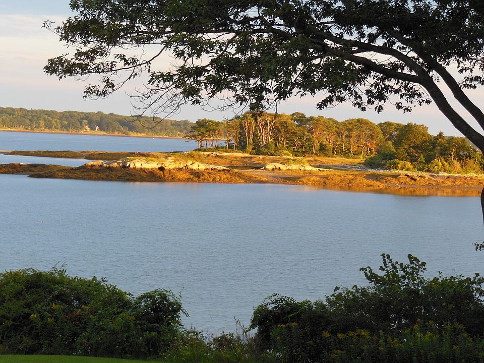 2nd image of 10 Waters Edge Rd #1