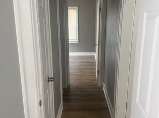 1916 E 55th St, Kansas City, MO 64130