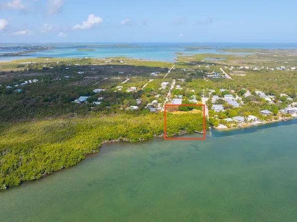 19657 Seminole St, Sugarloaf Key, FL 33042