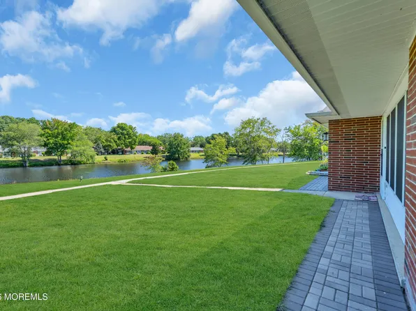 605B Lake Point Drive #B, Lakewood, NJ 08701