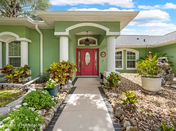 1271 Candlelight Blvd, Brooksville, FL 34601