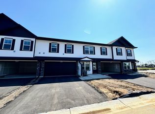 5209 Long Pointe Pass, Woodbury, MN 55129