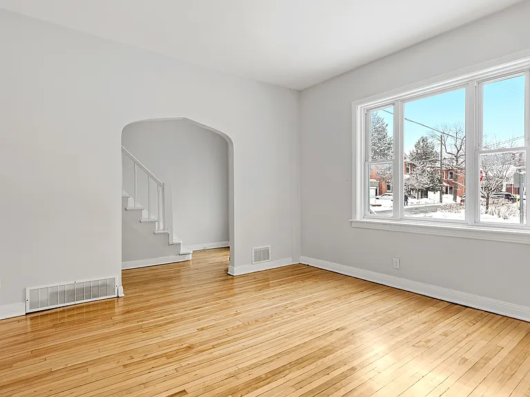 481 Besserer St #1 — Photo 4