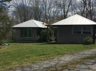 49 Walcott Ave, Jamestown, RI 02835