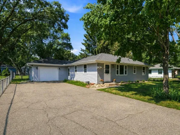 11698 Juniper St NW, Coon Rapids, MN 55448