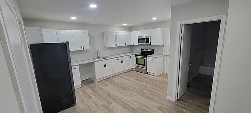 934 Maple St #1 Photo 1